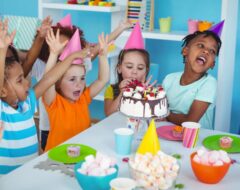 Festa infantil em casa ou em salão? Prós e contras de cada opção - Espaço Kids Buffet