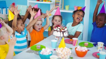 Festa infantil em casa ou em salão? Prós e contras de cada opção - Espaço Kids Buffet